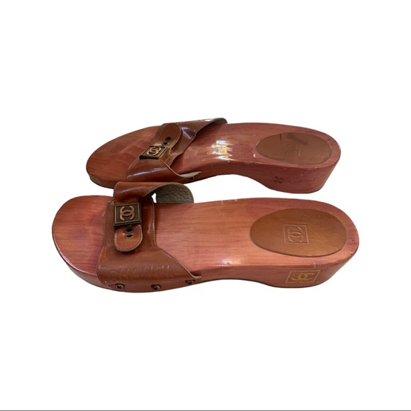 Chanel wooden slides - Picture 2 of 4